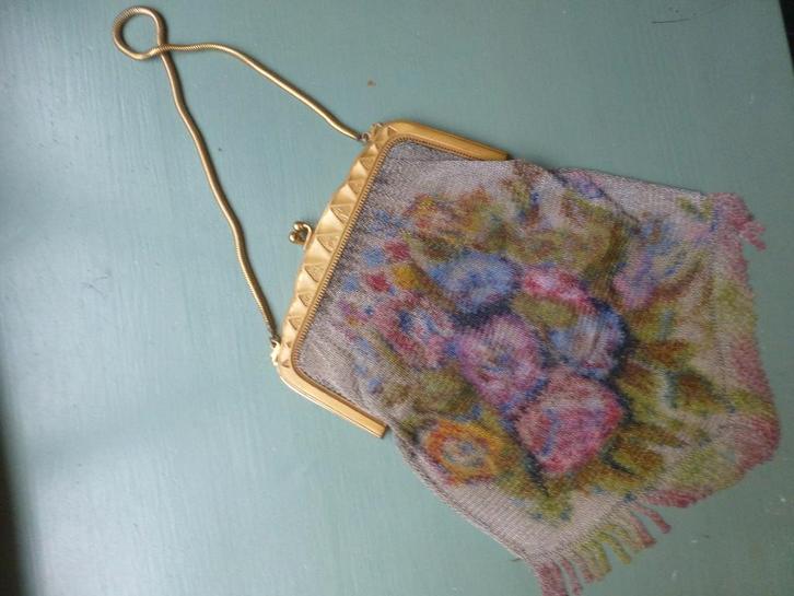 Antiek Avondtasje ultra fijne Mesh verguld Whiting & Davis, Antiek en Kunst, Antiek | Kleding en Accessoires, Dames, Verzenden