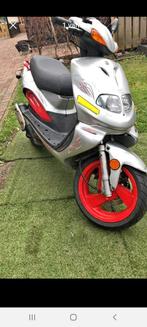 Scooter TGB, Fietsen en Brommers, Ophalen