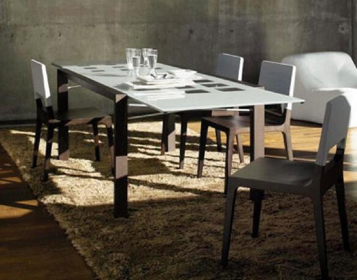 Uitschuifbare eettafel Extensia van designmerk Ligne Roset, Huis en Inrichting, Tafels | Eettafels, Zo goed als nieuw, 200 cm of meer