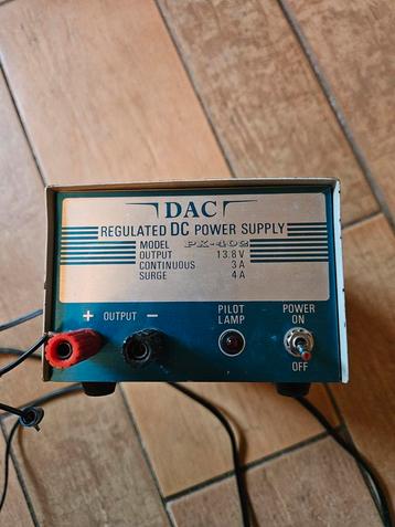 DAC gereguleerde DC voeding PX-402 beschikbaar voor biedingen