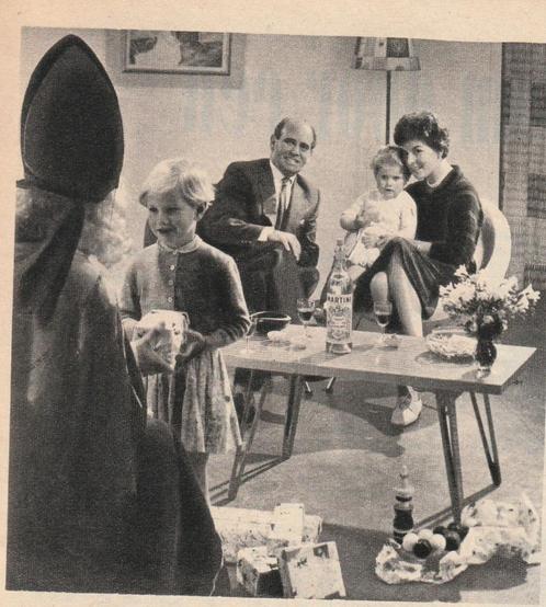 Retro reclame 1959 Martini vermouth Sinterklaas visite, Verzamelen, Retro, Overige typen, Verzenden
