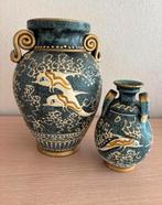 Twee handgemaakte vaasjes z.s.m weg, Ophalen