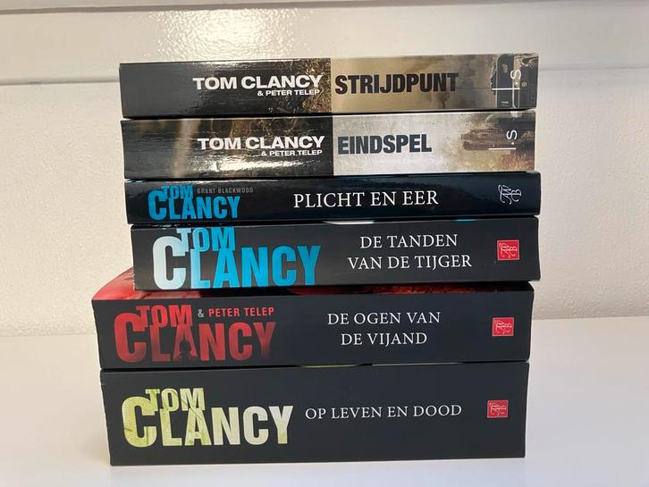Tom Clancy - 6 Thrillers, Boeken, Thrillers, Zo goed als nieuw, Nederland, Ophalen of Verzenden