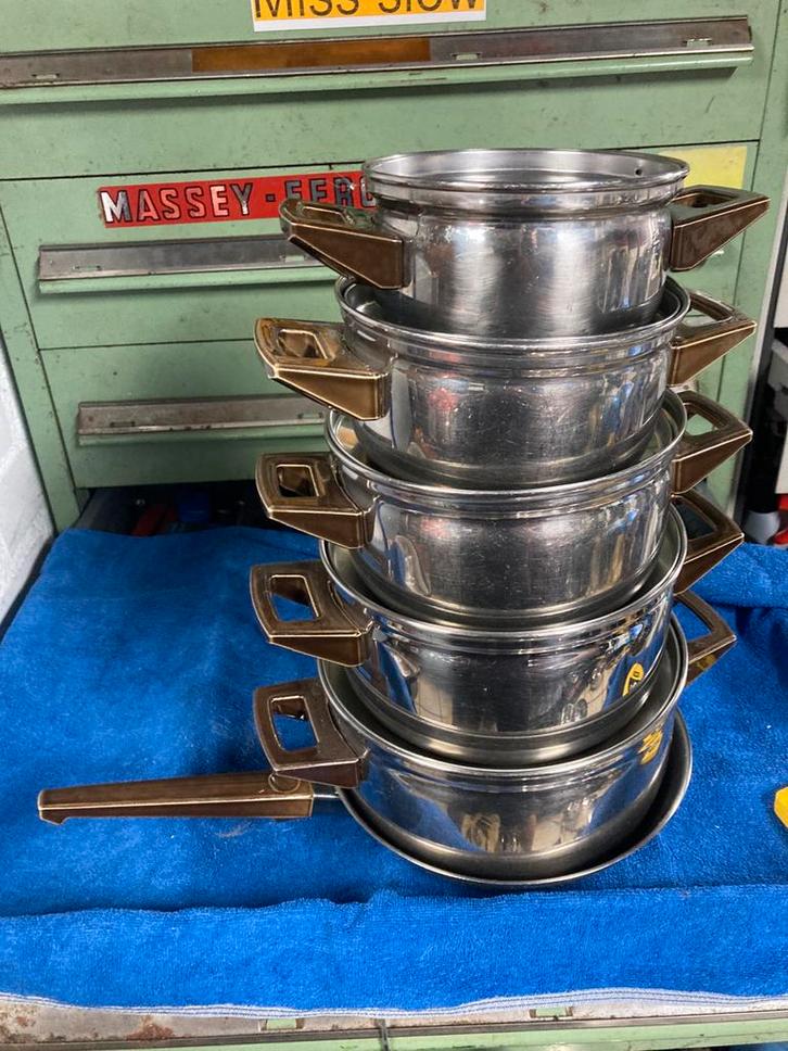 Vintage pannenset van bk doree, Huis en Inrichting, Keuken | Potten en Pannen, Gebruikt, Pannenset, Rvs, Ophalen