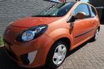 Renault Twingo 1.2 Dynamique twee nieuwe banden, APK en airc, Auto's, Renault, Voorwielaandrijving, Gebruikt, Zwart, Origineel Nederlands