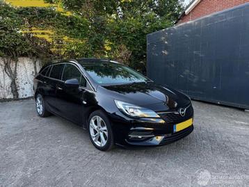 Opel Astra SPORTS TOURER+ 1.2 Business Elegance | PANORAMADA beschikbaar voor biedingen