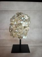 Muscoviet op standaard, 512 gram, Ophalen of Verzenden, Mineraal