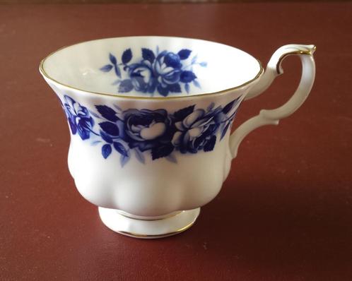 Royal Albert Aristocrat - herenkopje, Antiek en Kunst, Antiek | Servies los, Ophalen of Verzenden