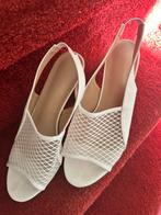 Witte pumps maat 38, Ophalen of Verzenden, Zo goed als nieuw, Wit