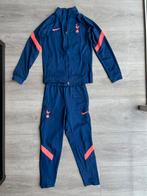 Mooi trainingspak Tottenham Hotspur (137-147cm), Kinderen en Baby's, Kinderkleding | Maat 146, Gebruikt, Jongen of Meisje, Sport- of Zwemkleding
