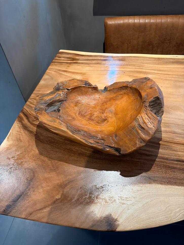 Houten schaal/mand - uniek stuk, Huis en Inrichting, Woonaccessoires | Schalen en Manden, Zo goed als nieuw, Schaal, Overige vormen