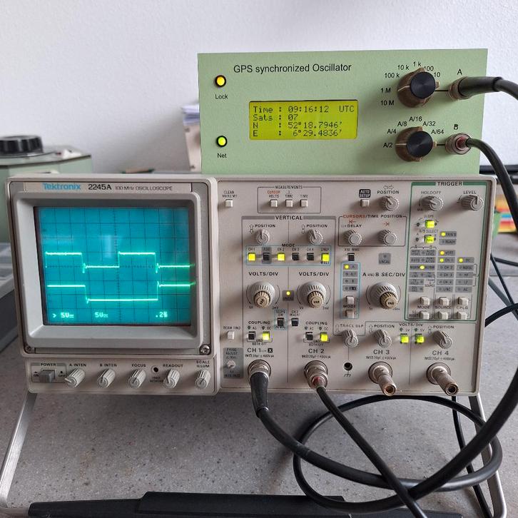 TEKTRONIX 2245A Oscilloscoop, Doe-het-zelf en Verbouw, Meetapparatuur, Gebruikt, Elektriciteit, Ophalen of Verzenden