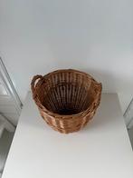 Rieten mandje. 3,99, Ophalen of Verzenden, Zo goed als nieuw, Rond, Riet