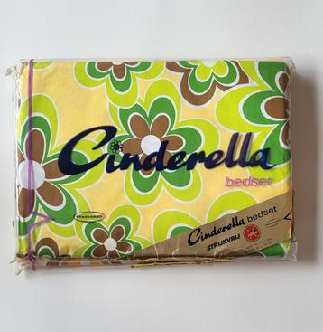 Originele vintage Cinderella bedlinnenset uit de jaren '70 beschikbaar voor biedingen