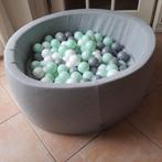 Ballenbak Kiddy Moon lichtgrijs met ballen, Ophalen, Zo goed als nieuw, Jongen of Meisje