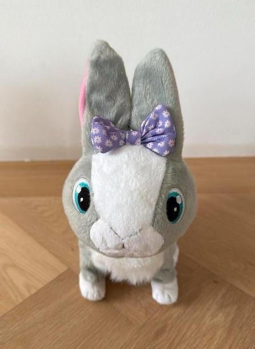 Betsy interactief konijn, Kinderen en Baby's, Speelgoed | Knuffels en Pluche, Zo goed als nieuw, Konijn, Ophalen of Verzenden