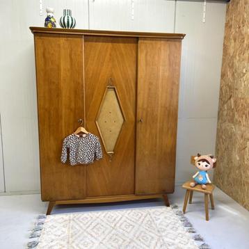 Toffe vintage kledingkast j`60 kidsroom hang leg demontabel beschikbaar voor biedingen