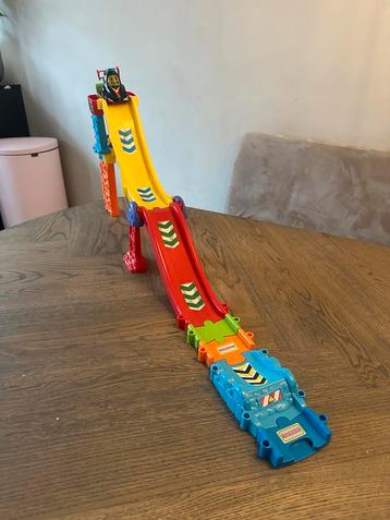 VTech Racebaan - toet toet auto’s! beschikbaar voor biedingen
