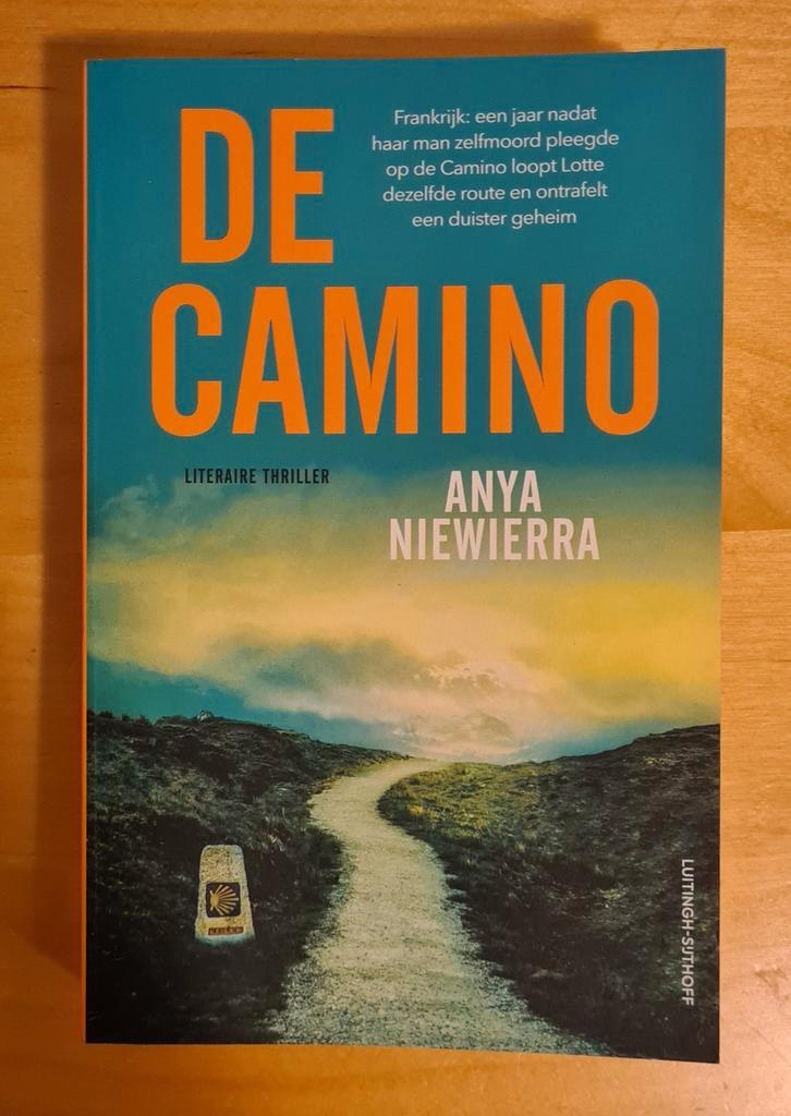 Anya Niewierra - De Camino, Boeken, Thrillers, Zo goed als nieuw, Ophalen of Verzenden