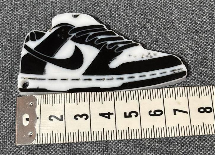3D geprint Nike Dunk Low Sleutelhanger, Verzamelen, Speldjes, Pins en Buttons, Nieuw, Merk, Ophalen of Verzenden