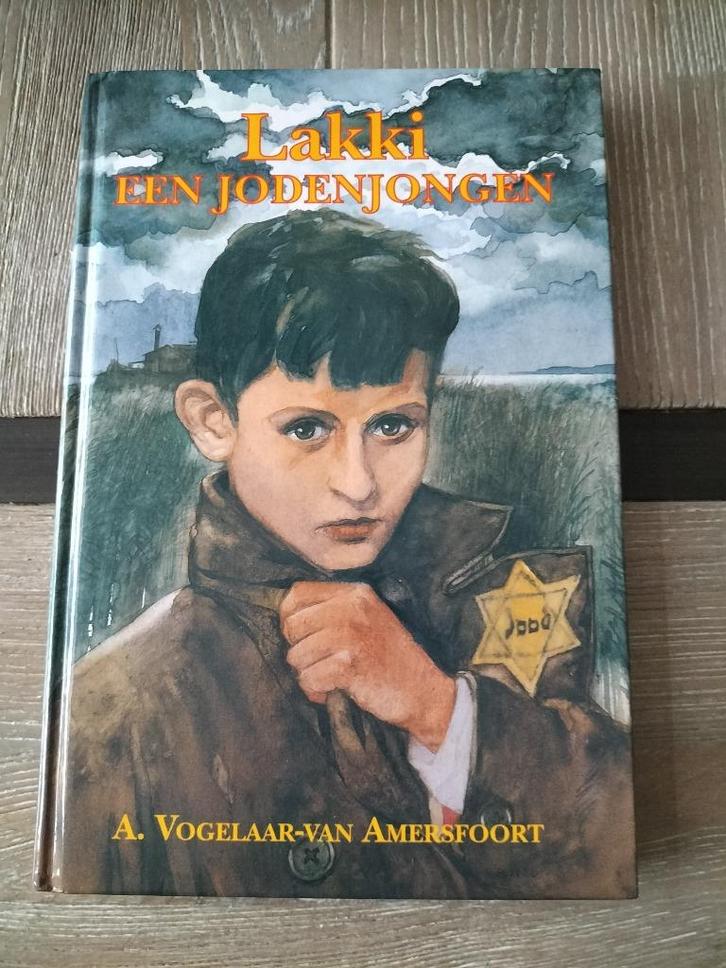 A. Vogelaar van Amersfoort Lakki een Jodenjongen, Boeken, Kinderboeken | Jeugd | onder 10 jaar, Gelezen, Fictie algemeen, Ophalen of Verzenden