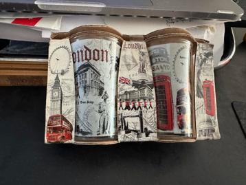 Twee shot glaasjes  London in cadeau verpakking beschikbaar voor biedingen