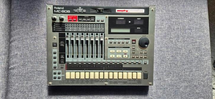 Roland MC 808, Muziek en Instrumenten, Midi-apparatuur, Gebruikt, Ophalen