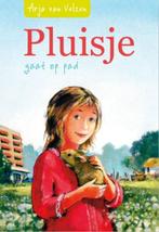 Pluisje gaat op pad A.van Velzen-Wijnen 903360793X, Boeken, Ophalen of Verzenden, Zo goed als nieuw, A.van Velzen-Wijnen