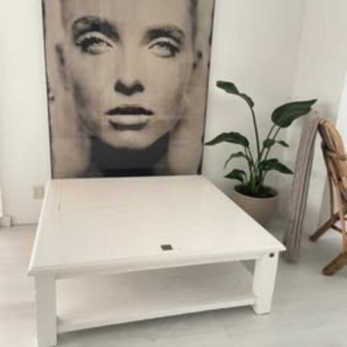 Mooie grote salontafel van Riviera Maison 1.20 x 1.20, Huis en Inrichting, Tafels | Salontafels, Zo goed als nieuw, Minder dan 50 cm