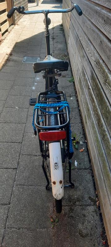 Zwarte fiets 26 Inc  beschikbaar voor biedingen