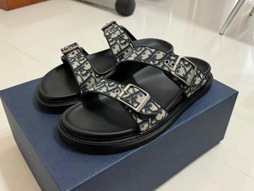 Dior heren sandalen oblique beschikbaar voor biedingen