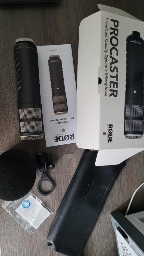 Rode Procaster microfoon met pop filter, Muziek en Instrumenten, Microfoons, Zo goed als nieuw, Studiomicrofoon, Ophalen of Verzenden