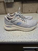 Skechers maat 39, Ophalen of Verzenden, Zo goed als nieuw, Grijs, Sneakers of Gympen