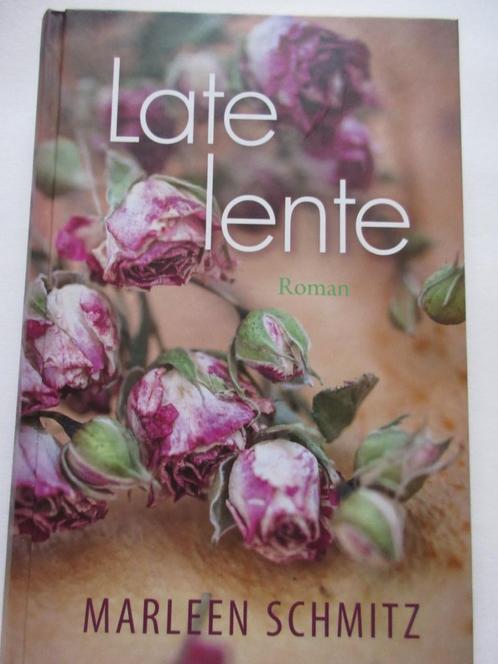 Marleen Schmitz - Late lente, Boeken, Romans, Zo goed als nieuw, Nederland, Ophalen of Verzenden