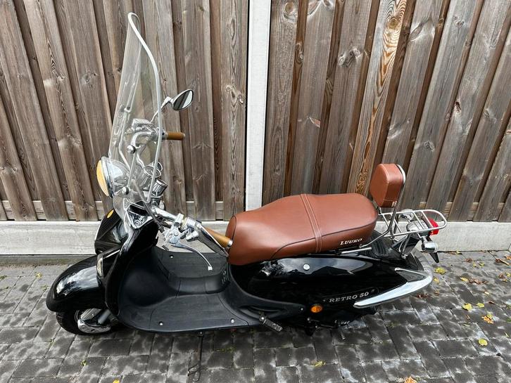 Luuko Retro 50 Scooter - Zwart, Fietsen en Brommers, Snorfietsen en Snorscooters, Gebruikt, Overige merken, Benzine, Ophalen