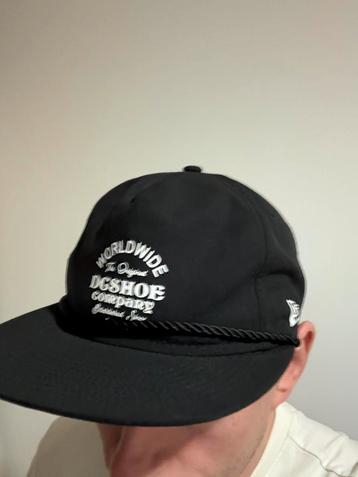 Zwarte DC Shoe Company Pet beschikbaar voor biedingen