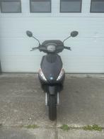 Piaggio zip 2 takt 2015, Fietsen en Brommers, Scooters | Piaggio, Ophalen, Tweetakt, Maximaal 45 km/u, Zip