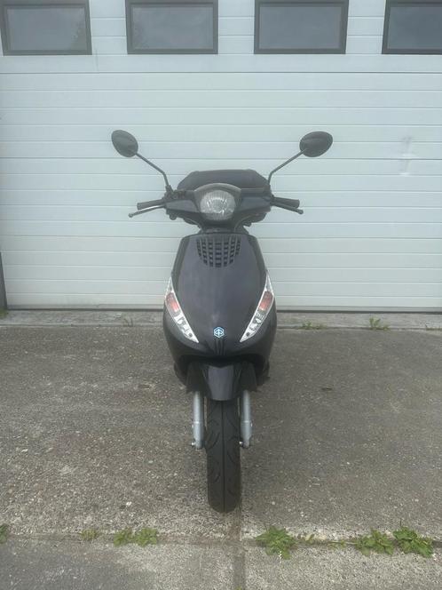 Piaggio zip 2 takt 2015, Fietsen en Brommers, Scooters | Piaggio, Zo goed als nieuw, Zip, Maximaal 45 km/u, Tweetakt, Ophalen