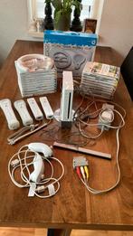 Nintendo wii, Spelcomputers en Games, Ophalen, Gebruikt, Met 3 controllers of meer, Met games