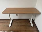 Ikea bureau, Huis en Inrichting, Bureaus, Ophalen of Verzenden, In hoogte verstelbaar, Zo goed als nieuw