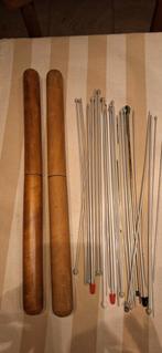 Houten breinnaaldenkokers, Ophalen, Breien