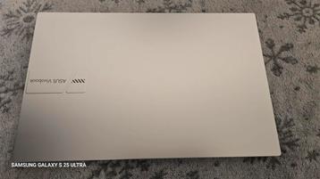 ASUS VIVOBOOK  ALS NIEUW  beschikbaar voor biedingen