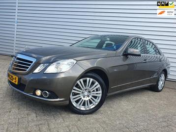 Mercedes-Benz E-klasse 200 CGI Elegance Navi/Leder/Clima beschikbaar voor biedingen