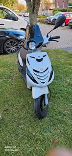 Piaggio zip  4 takt 2023 model  3983 km, Ophalen, Zo goed als nieuw, Overige modellen