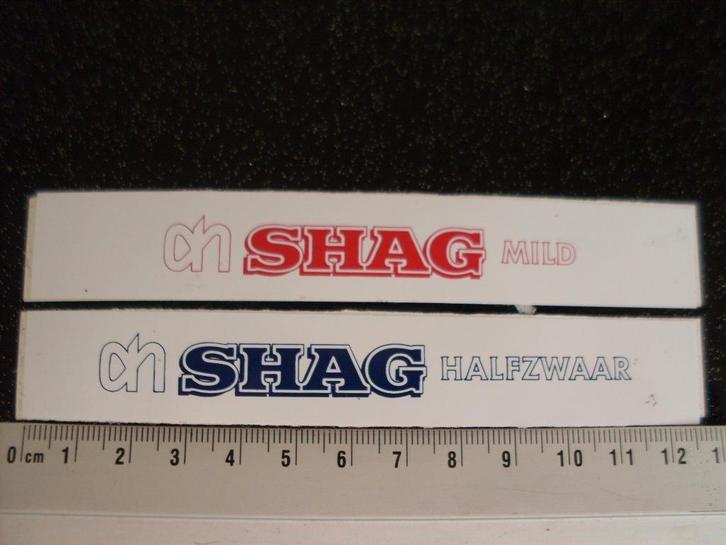 2x sticker AH shag mild halfzwaar logo Albert Heijn tabak, Verzamelen, Stickers, Zo goed als nieuw, Merk, Ophalen of Verzenden