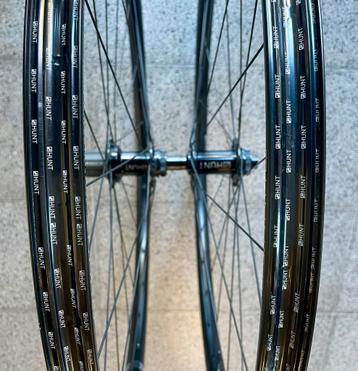 Hunt 4 season gravel 28” beschikbaar voor biedingen