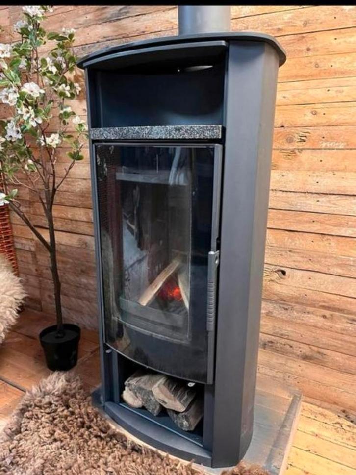 Mooie houtkachel 7-8 kw, Huis en Inrichting, Kachels, Zo goed als nieuw, Houtkachel, Hout, Ophalen
