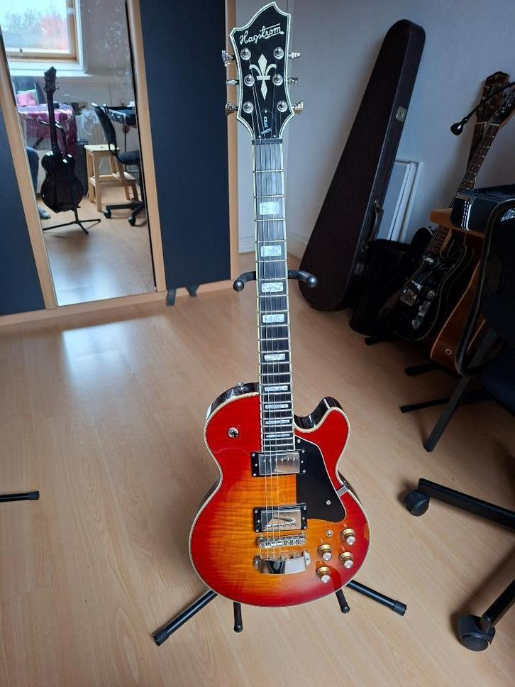 Hagstrom Super Swede, Muziek en Instrumenten, Snaarinstrumenten | Gitaren | Elektrisch, Zo goed als nieuw, Solid body, Overige merken
