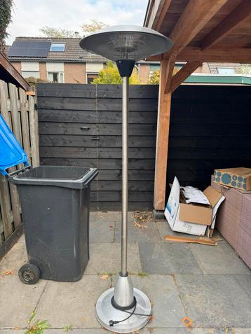 Warmte lamp beschikbaar voor biedingen