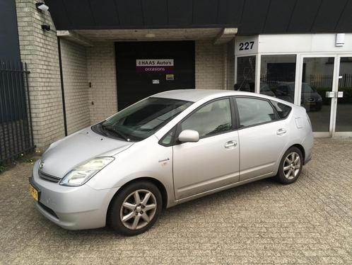 Toyota Prius 1.5 VVT-i Business Edition / NAVI / DEALER SERV, Auto's, Toyota, Bedrijf, Te koop, Prius, ABS, Airbags, Airconditioning